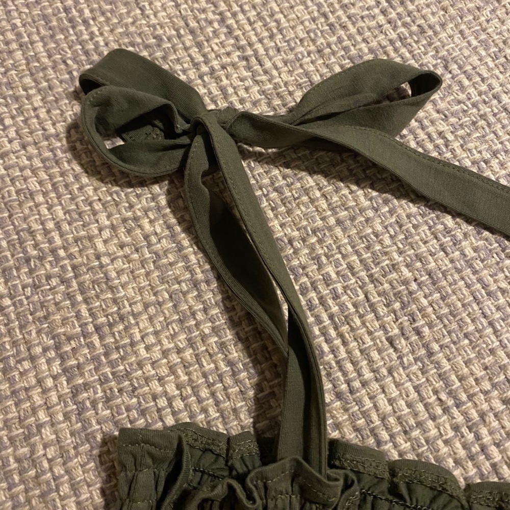 H&M Tank - Picture 3 of 4
